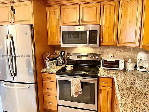 4th image of 2042 Newcastle Dr Unit 2042-2042-C