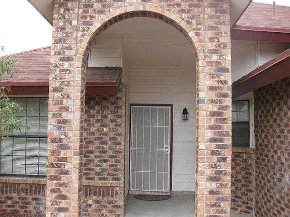 2nd image of 560 Mogollon Cir