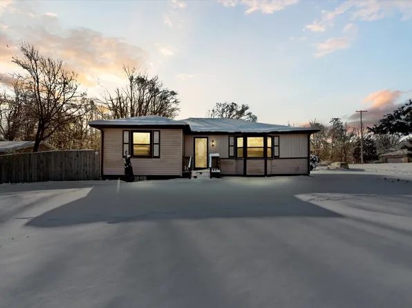 184 Morgan Rd E, Battle Creek, MI 49017