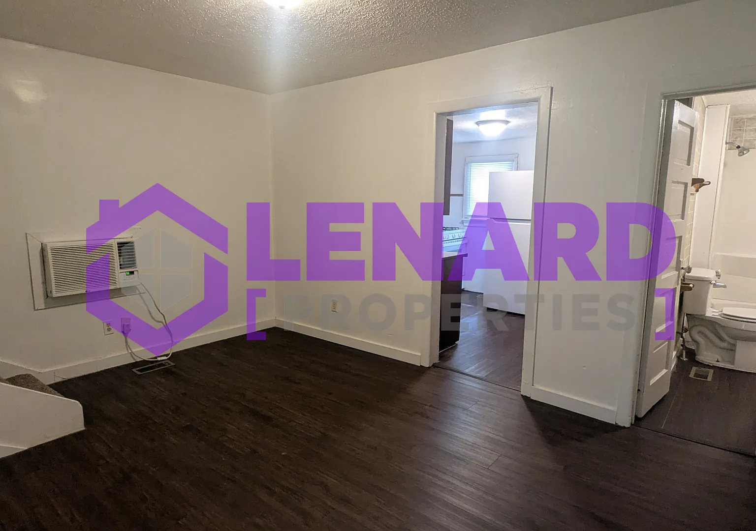 635 Douglas - Pla Castillo — Photo 4