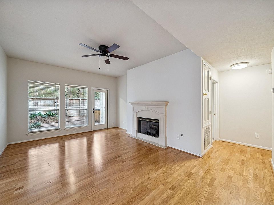 1st image of 150 N Magnolia Pond Pl