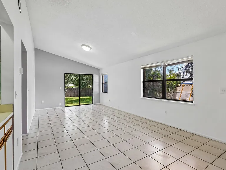 3324 Vishaal Dr #3324 — Photo 5