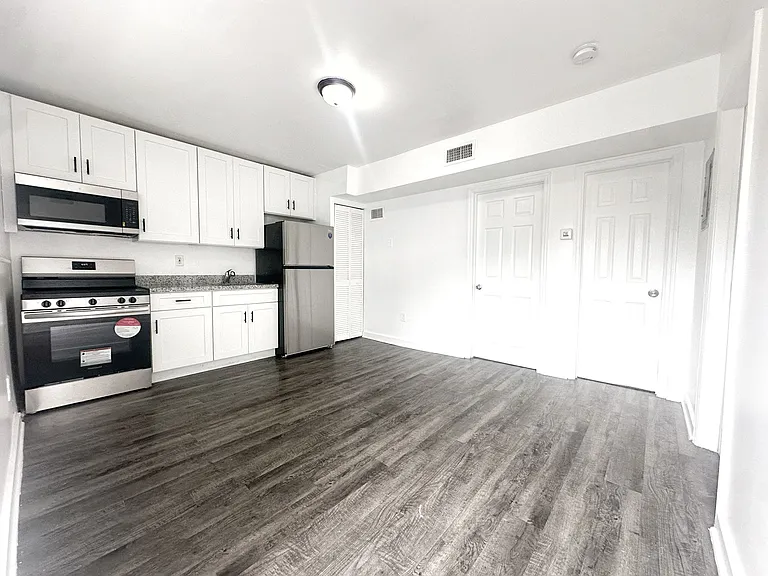 Miami Central Apartments — Photo 38