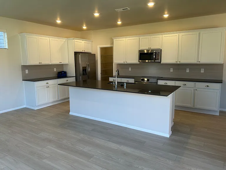 4019 Reef Rd SW — Photo 2