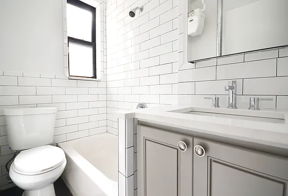 Rented by Bold New York | media 12