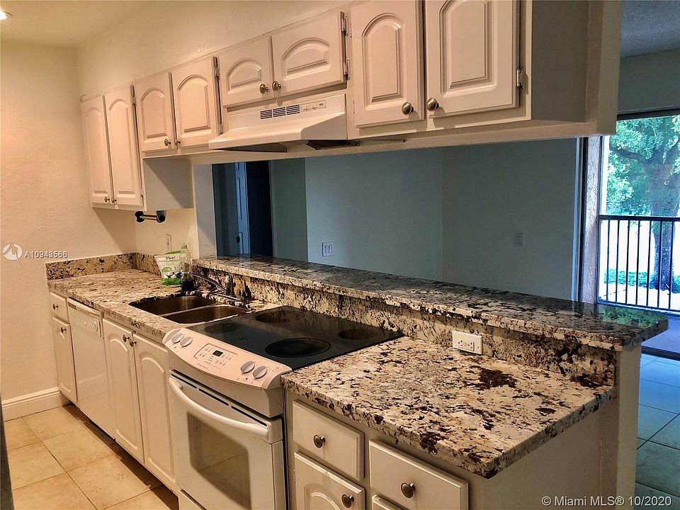1st image of 4437 Treehouse Ln #F