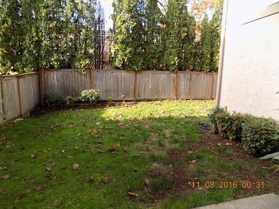 2nd image of 10006 NE 138th Pl