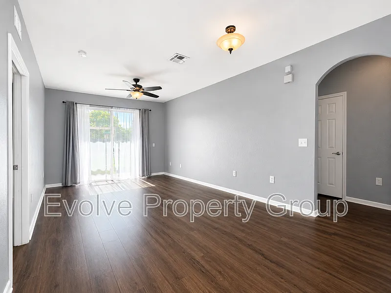 8775 Sartori St — Photo 2
