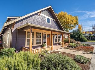 46 Logan Way, Talent, OR 97540