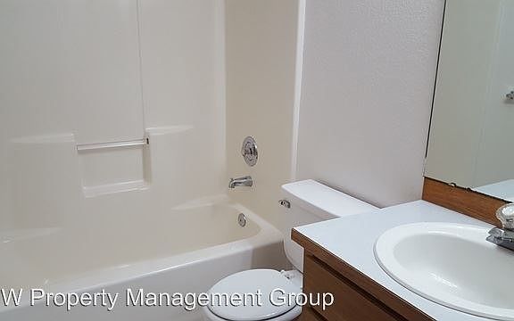4th image of 8609 36th Ave NE