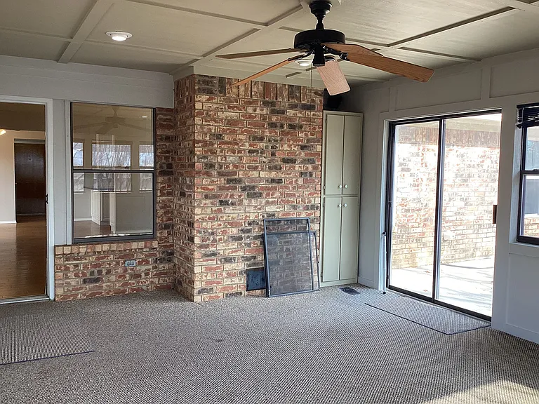 2841 Southridge Dr — Photo 28