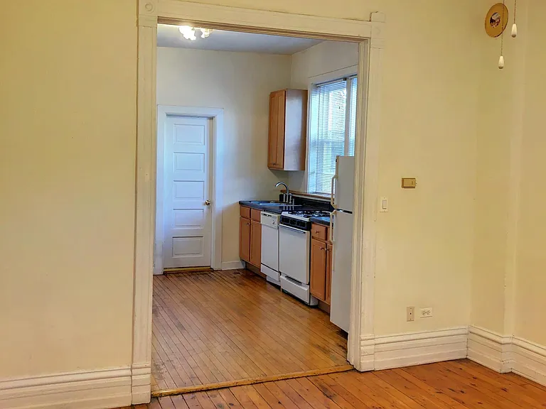2611 W Rice St #1R — Photo 4