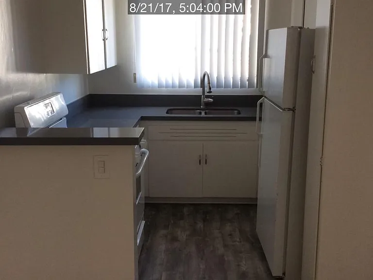 825 Euclid St #10 — Photo 4