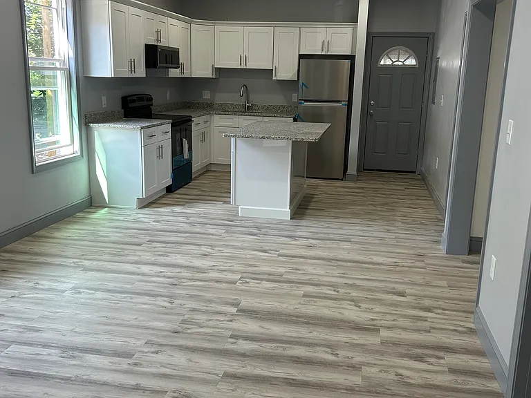 4 Normal St #3 — Photo 1