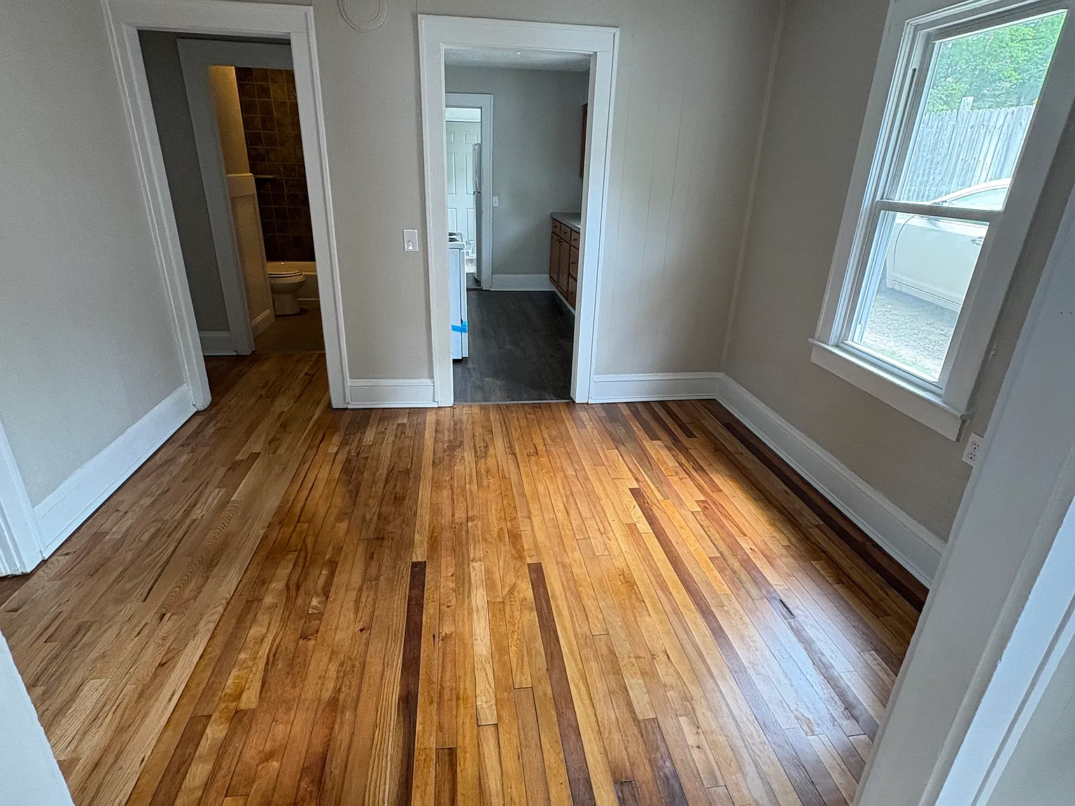 3 bed, 870 sqft, $1,500 — Photo 3