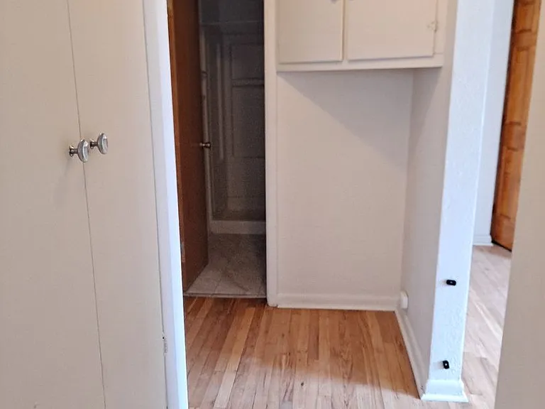 426 1/2 Polk St — Photo 13