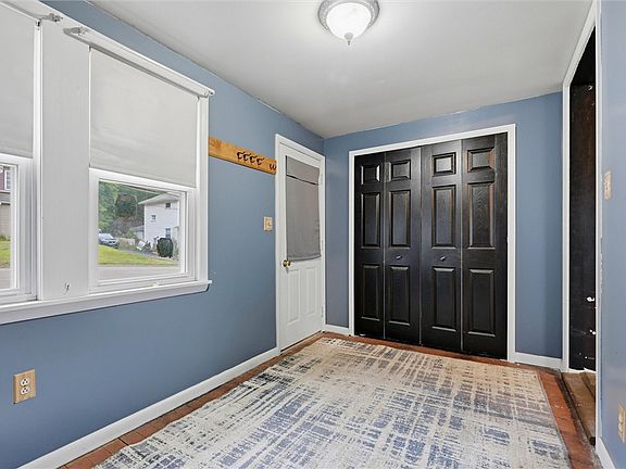 3rd image of 224 2nd St