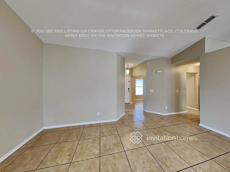 453 Peace Ct — Photo 3