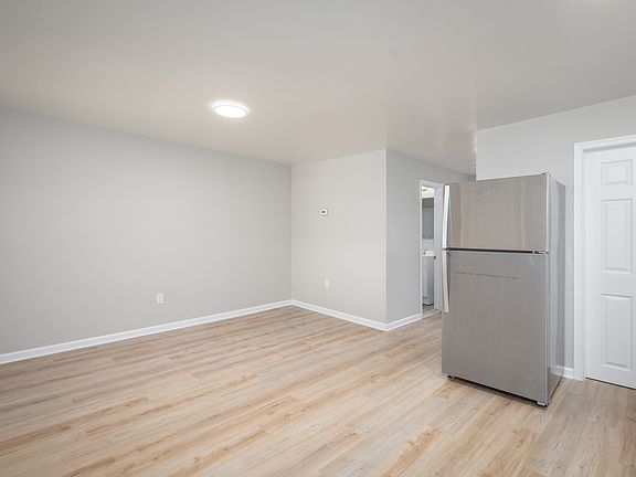 5th image of 1701 Elrino St #I