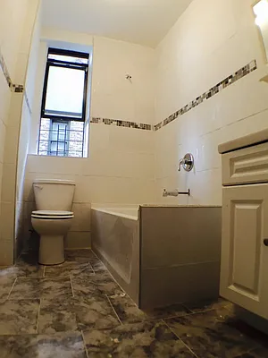 Rented by Bohemia Realty Group | media 47