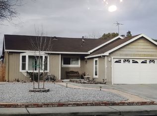 215 Christine Dr, Vacaville, CA 95687