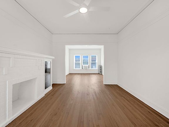 5th image of 2107 W Eastwood Ave #3R