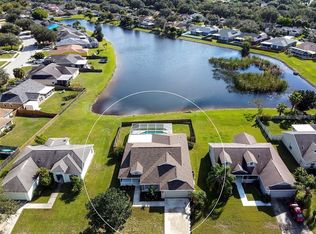 4048 Kingsfield Dr, Parrish, FL 34219