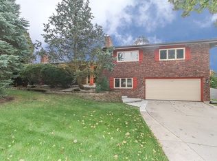 288 Pheasant Ct, Bloomingdale, IL 60108