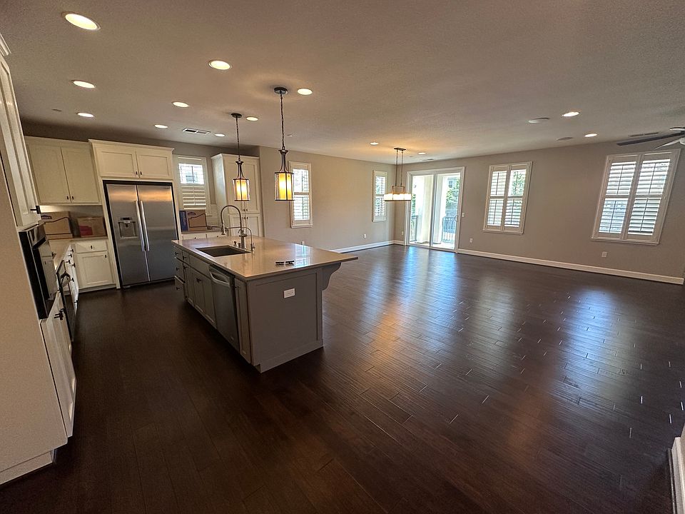 Open Kitchen and Dinning Room