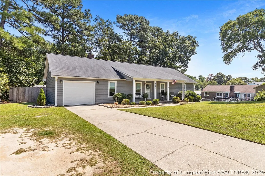 3 bed, 2.0 bath, 1757 sqft, $1,750 — Photo 2