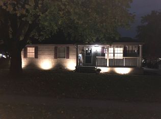 43 Roundtable Rd, Springfield, IL 62704