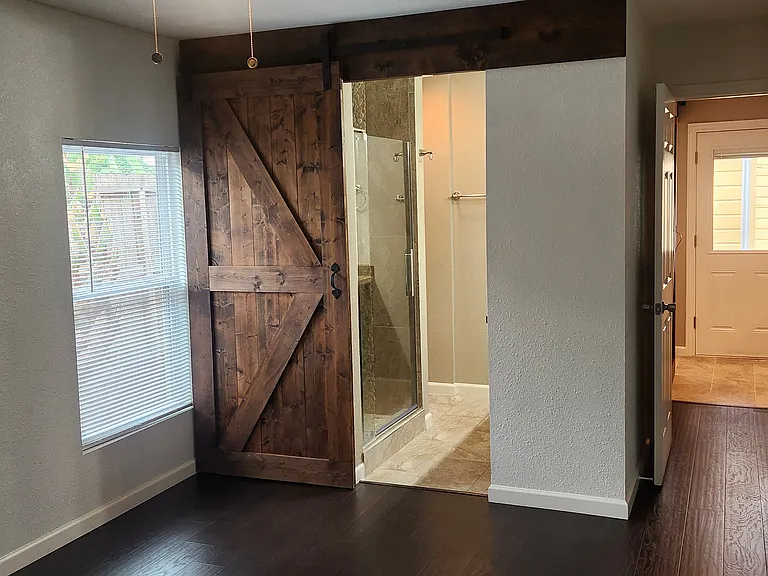 2506 Roy Cir — Photo 13