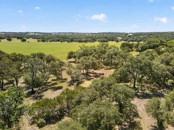 106 El Nopal, Blanco, TX 78606