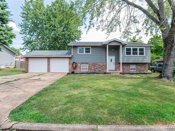 205 Steeplechase Rd, Rolla, MO 65401