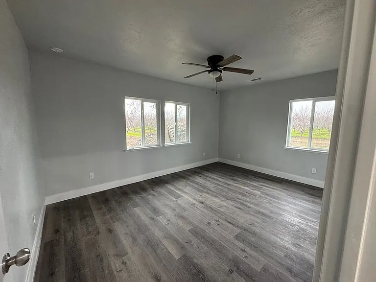 735 N Buhach Rd — Photo 8