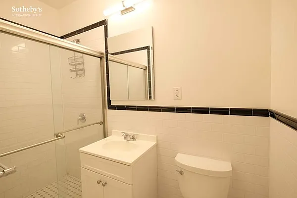 Rented by Sotheby's International Realty | media 29