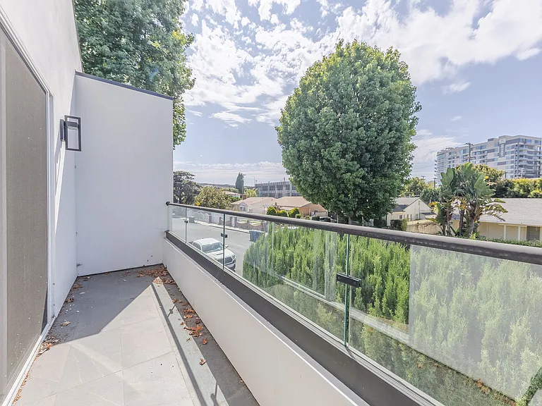 2536 Cotner Ave — Photo 20