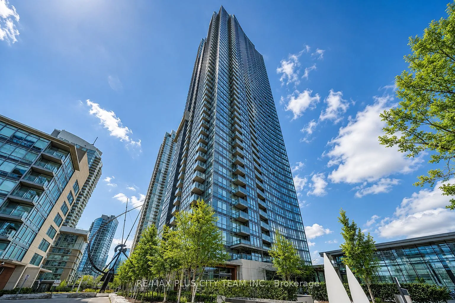 2 bed, $2,750 — Photo 1