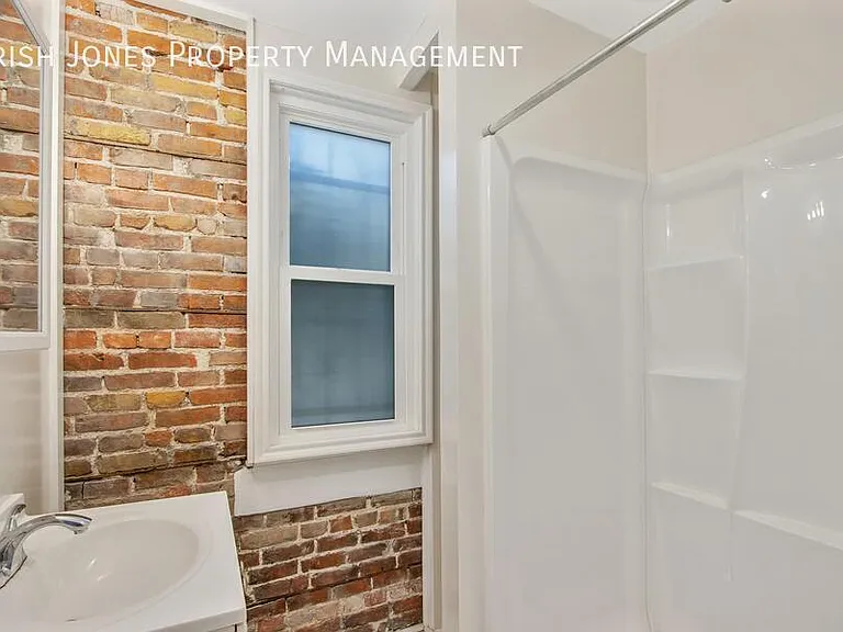 62 Park St #4 — Photo 9