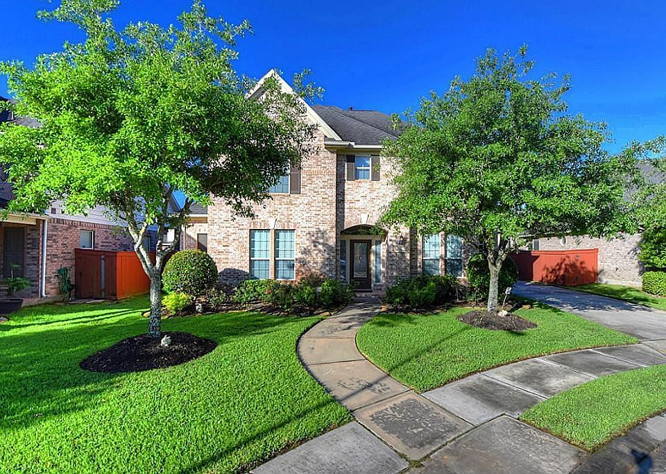 1st image of 6523 Grand Flora Ct