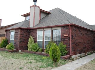 1502 Westmore Dr, Moore, OK 73170