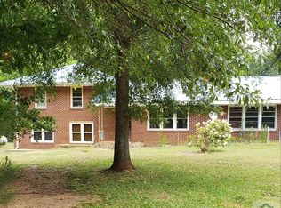 8965 Nowhere Rd, Hull, GA 30646