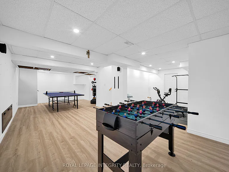 1218 Rideau Bend Cres — Photo 40