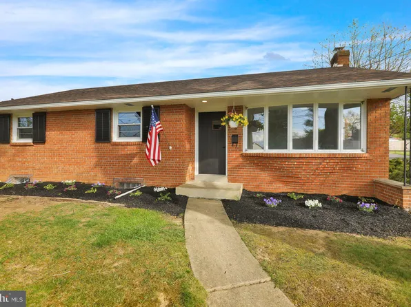 26 E Cedar St, Fleetwood, PA 19522