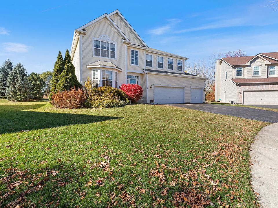 1st image of 9 Lake Plumleigh Ct