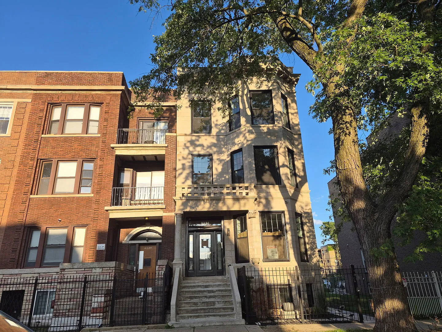 2 bed, 1200 sqft, $2,600 — Photo 1