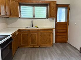 841 W Wood St, Coal Township, PA