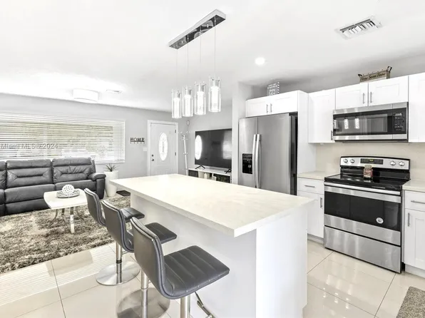 3206 Wilson St, Hollywood, FL 33021