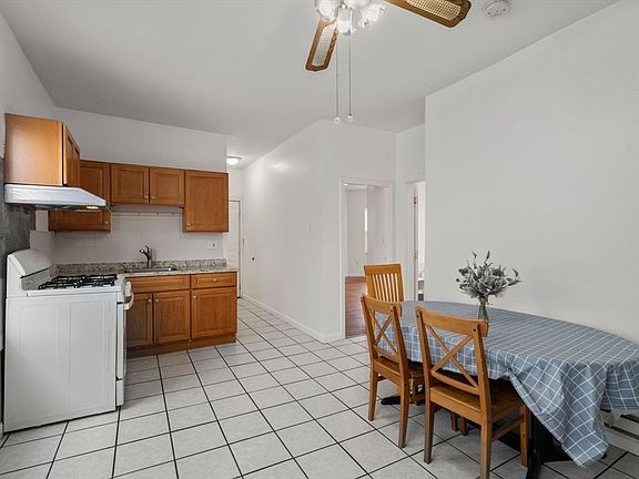 4th image of 51-53 Holyoke St