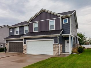 212 Larson Dr, Huxley, IA 50124